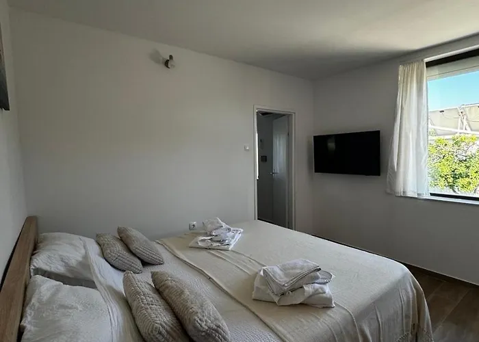 Nyaraló Kuca Za Odmor Nera *