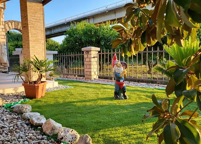 Kuca Za Odmor Nera Nyaraló